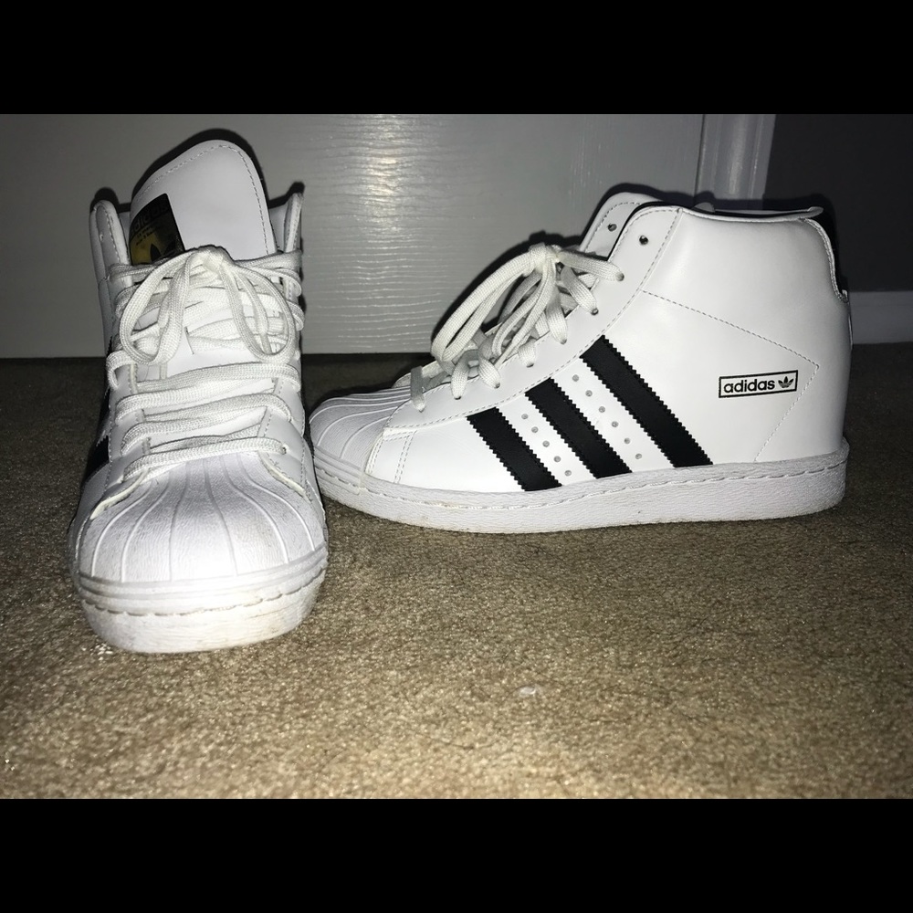 Adidas sneaker wedge